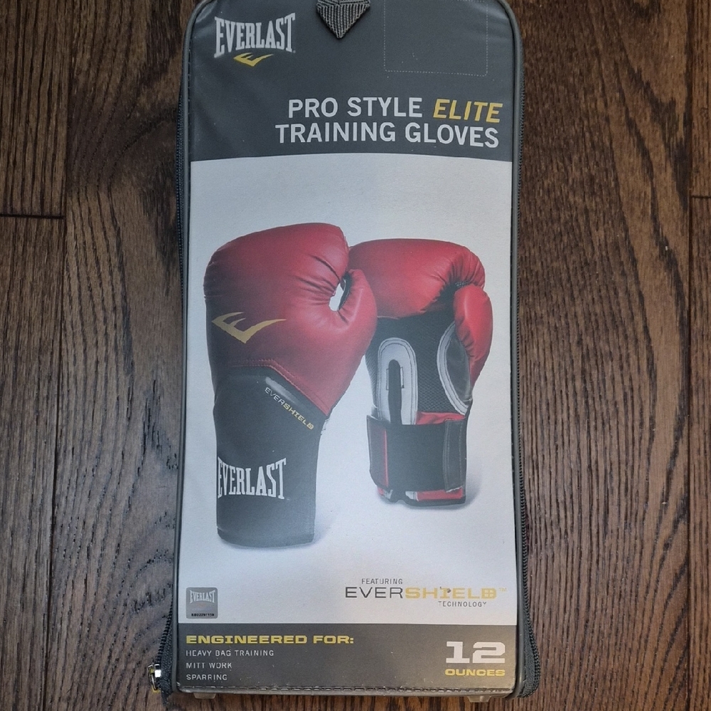 Everlast Red and Black Pro Style Elite Gloves